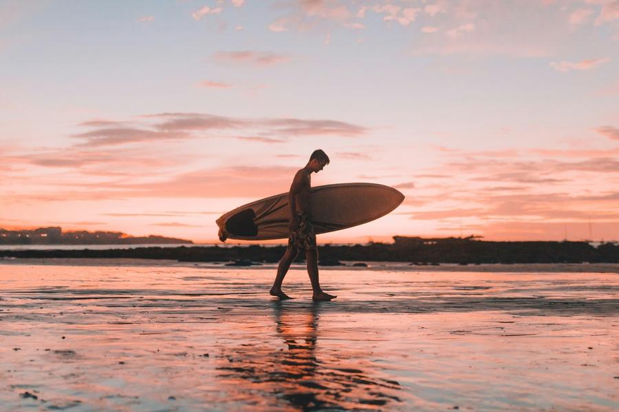 From beginner-friendly white water to world-class breaks for pros, barrel through our guide to Costa Rica's top surf