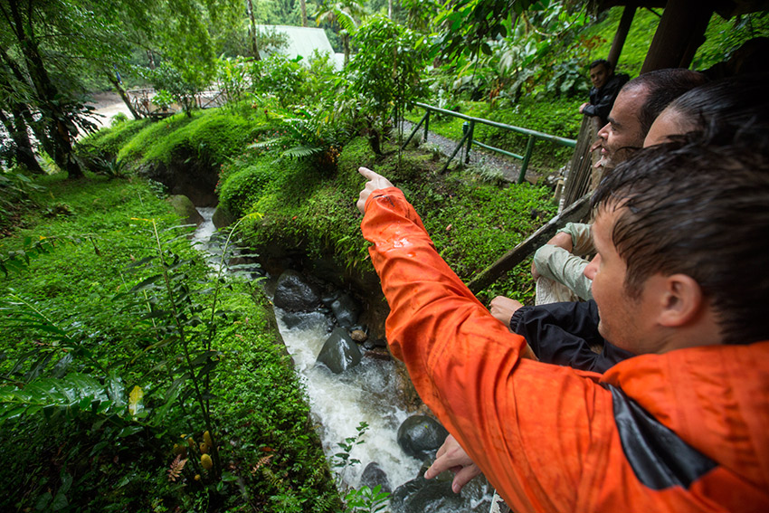 Light, flexible clothing is the way to go in Costa Rica.